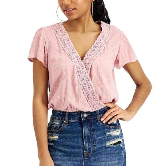 KINGSTON GREY Juniors' Swiss-Dot Flutter-Sleeve Top, women’s shirt pink - Picture 3 of 6